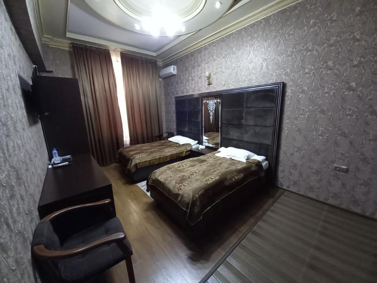 Hotel Edem Plaza Bukhara Esterno foto