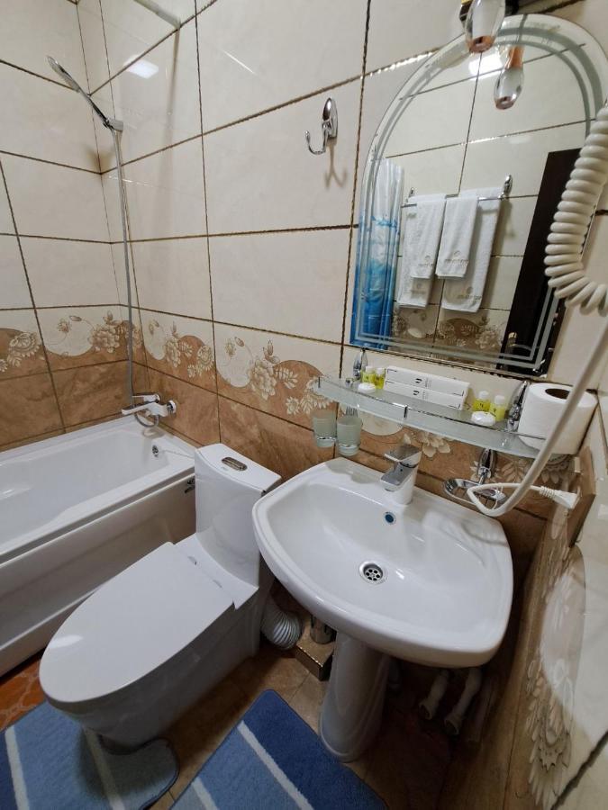 Hotel Edem Plaza Bukhara Esterno foto