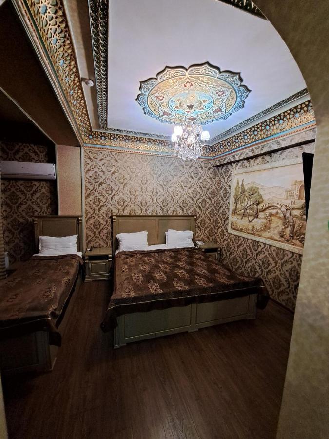 Hotel Edem Plaza Bukhara Esterno foto